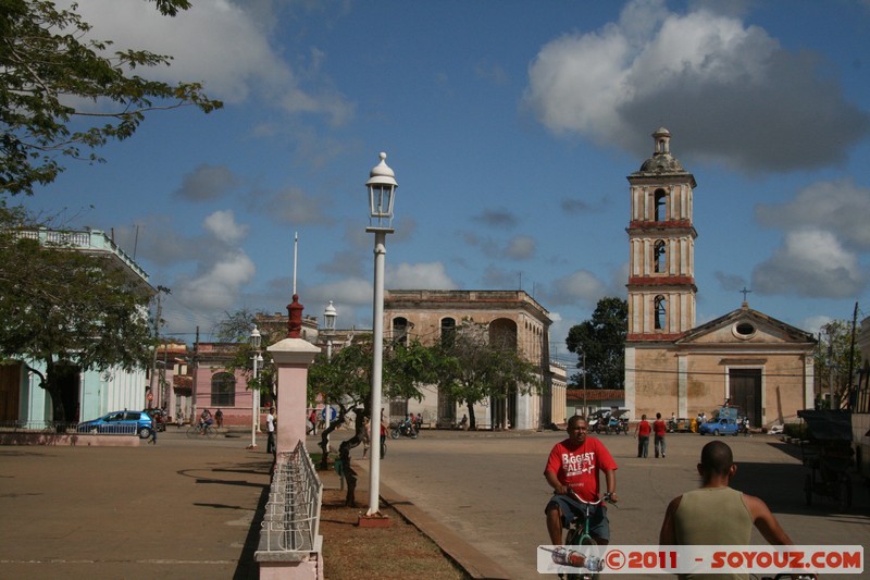 Remedios - Plaza Marti - Iglesia Bien Viaje
Mots-clés: CUB Cuba geo:lat=22.49503771 geo:lon=-79.54454005 geotagged Remedios Villa Clara Eglise