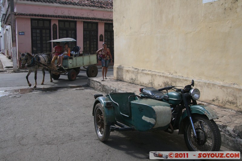 Remedios - Plaza Marti - Motocicleta
Mots-clés: CUB Cuba geo:lat=22.49503771 geo:lon=-79.54454005 geotagged Remedios Villa Clara Moto cheval animals