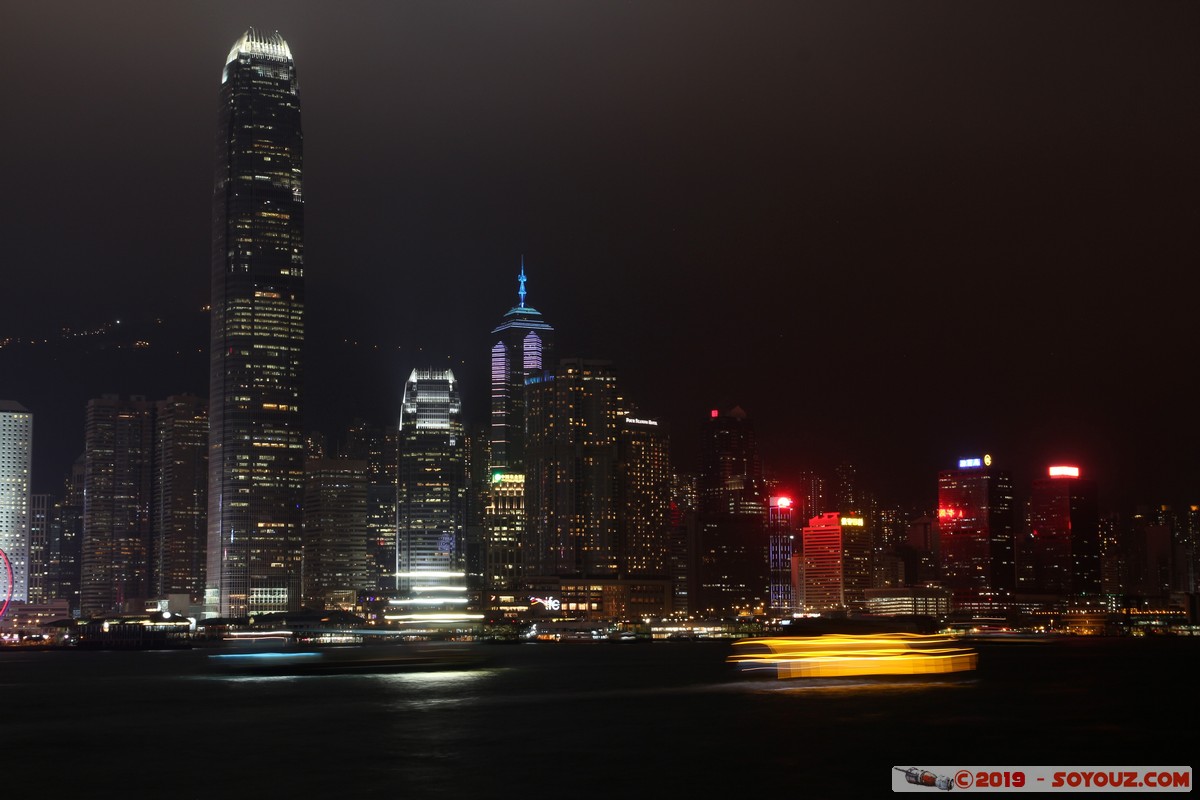 Hong Kong by night - View from Kowloon
Mots-clés: geo:lat=22.29322222 geo:lon=114.17242504 geotagged HKG Hong Kong Tsim Sha Tsui Yau Tsim Mong Kowloon Public Pier skyline skyscraper Nuit International Commerce Centre Victoria Harbour