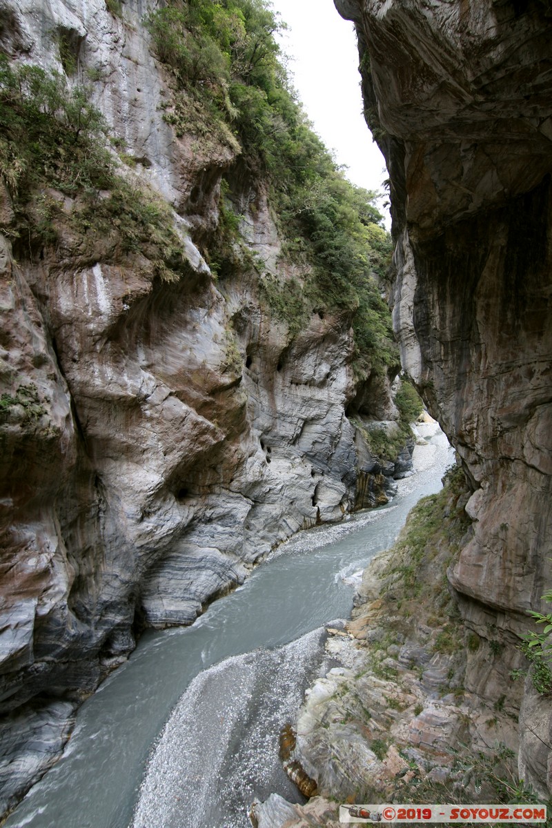 Taroko Gorge - Swallow Grotto Trail (Yanzikou)
Mots-clés: geo:lat=24.17373893 geo:lon=121.56437705 geotagged Taiwan TWN Yanzikou Hualien County Taroko Gorge Montagne Swallow Grotto Trail (Yanzikou) Riviere