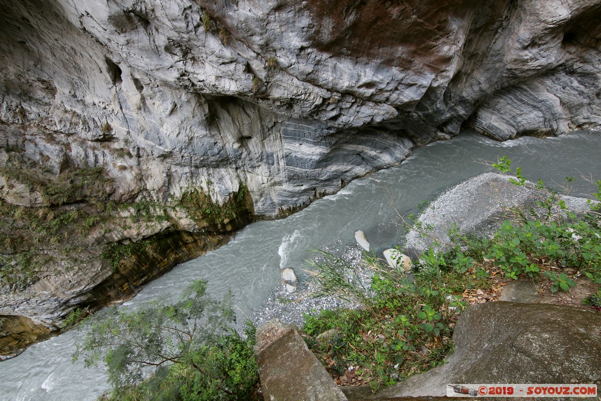 Taroko Gorge - Swallow Grotto Trail (Yanzikou)
Mots-clés: geo:lat=24.17373505 geo:lon=121.56425882 geotagged Taiwan TWN Yanzikou Hualien County Taroko Gorge Montagne Swallow Grotto Trail (Yanzikou) Riviere