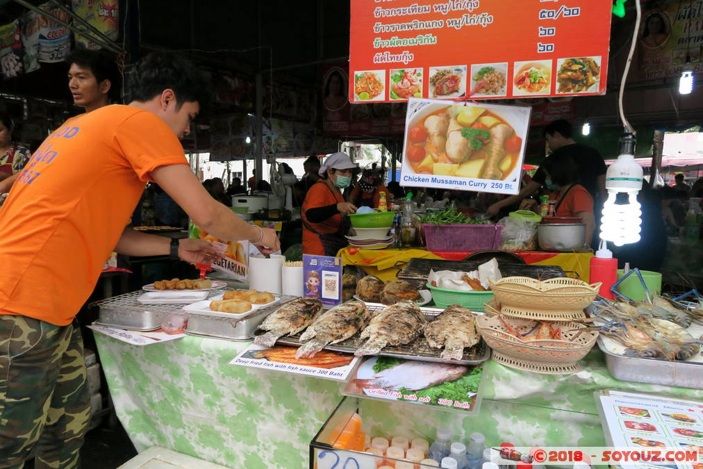Bangkok - Chatuchak Weekend Markets
Mots-clés: Bang Su Bang Sue Bangkok geo:lat=13.79950097 geo:lon=100.54976642 geotagged THA Thaïlande Chatuchak Weekend Markets Marche