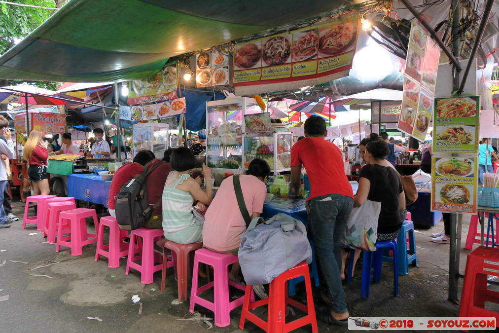 Bangkok - Chatuchak Weekend Markets
Mots-clés: Bang Su Bang Sue Bangkok geo:lat=13.79962860 geo:lon=100.54965377 geotagged THA Thaïlande Chatuchak Weekend Markets Marche