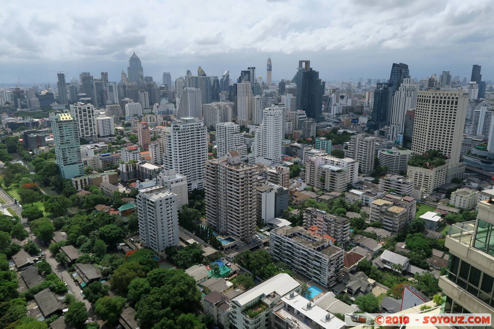 Bangkok - View on the city from 35th Floor
Mots-clés: Bang Rak Bangkok geo:lat=13.73316316 geo:lon=100.56057304 geotagged Sukhumvit THA Thaïlande skyscraper