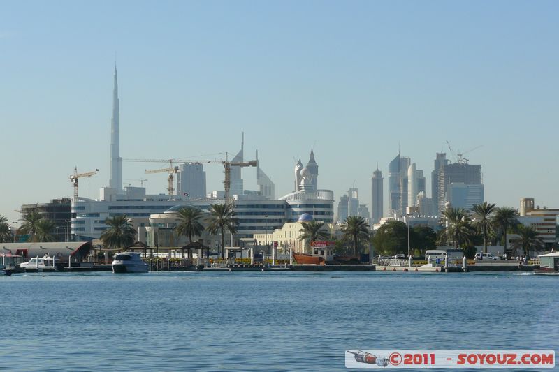 Dubai Deira - View on Dubai Downtown and Burj Khalifa
Mots-clés: Al BarÄá¸©ah mirats Arabes Unis geo:lat=25.26329437 geo:lon=55.31102124 UAE United Arab Emirates Burj Khalifa Deira mer