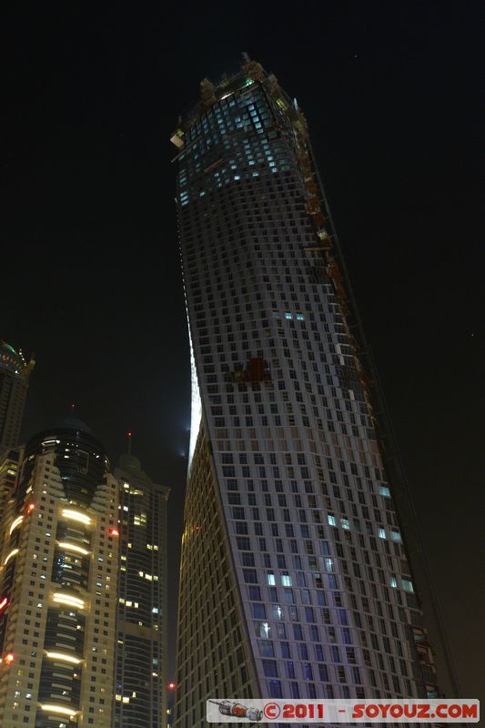 Dubai Marina by night - Infinity Tower
Mots-clés: Emirates Hill Second mirats Arabes Unis geo:lat=25.08670534 geo:lon=55.14366297 UAE United Arab Emirates Nuit Dubai Marina