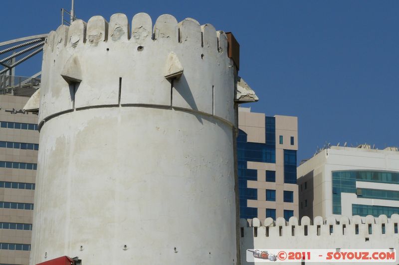 Abu Dhabi - al Hosn Fort (Qasr al-Hosn)
Mots-clés: AbÅ« ZÌ§aby Al á¸¨iÅn mirats Arabes Unis geo:lat=24.48157747 geo:lon=54.35461308 UAE United Arab Emirates chateau