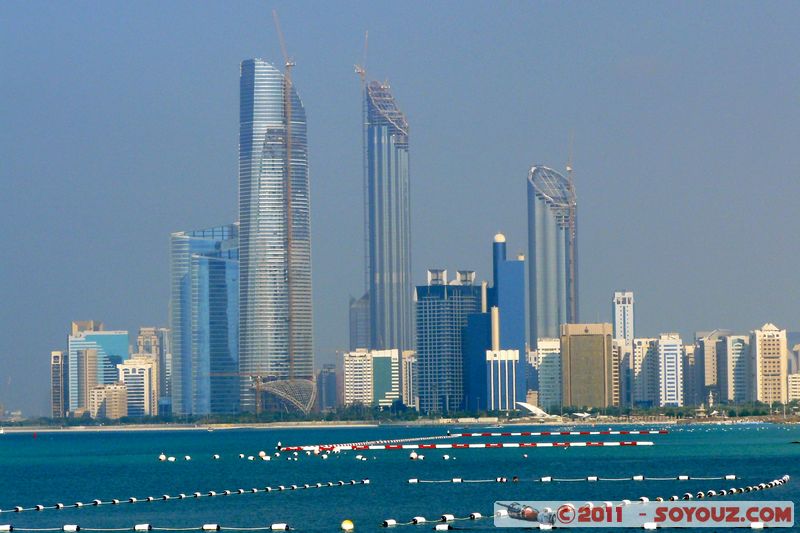 Abu Dhabi Skyline - The Landmark Tower
Mots-clés: AbÅ« ZÌ§aby Al Khubayrah mirats Arabes Unis geo:lat=24.46462754 geo:lon=54.32342782 UAE United Arab Emirates The Landmark Tower