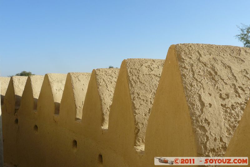 Al Ain - Al Jahili Fort
Mots-clés: AbÅ« ZÌ§aby Al Muâtara mirats Arabes Unis geo:lat=24.21577868 geo:lon=55.75252883 UAE United Arab Emirates Al Jahili Fort chateau