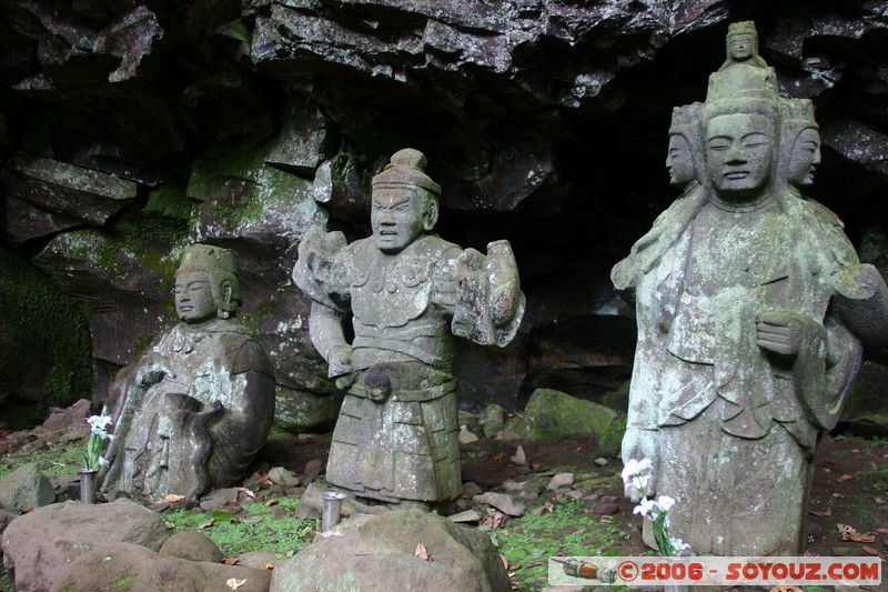 Takinoo Shrine
Mots-clés: statue