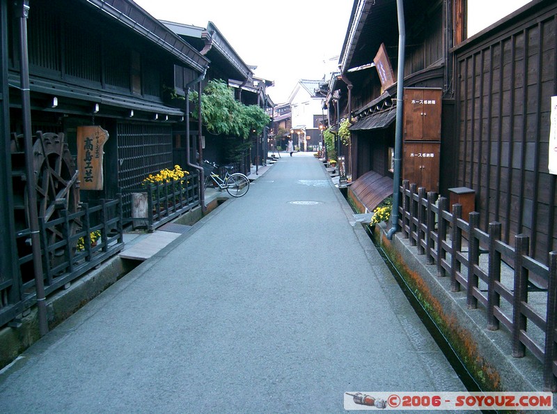 Quartier San-machi Suji
