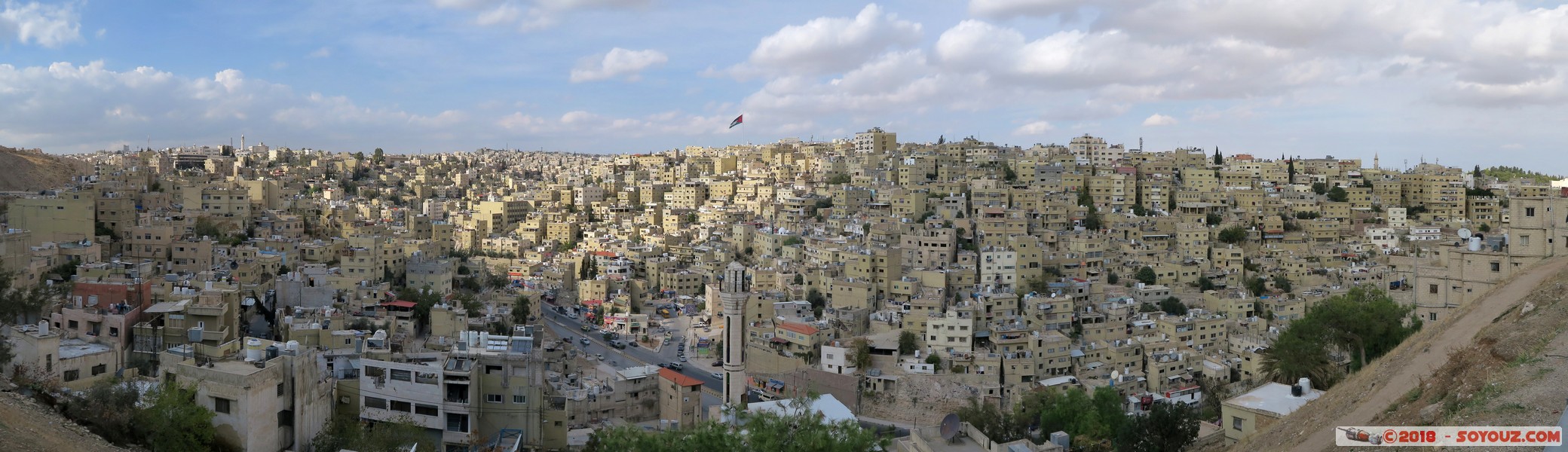 Amman from Jabal al-Qal'a - panorama
Mots-clés: Amman Governorate Jabal al Qal‘ah JOR Jordanie Jabal al-Qal'a Drapeau Mosque panorama