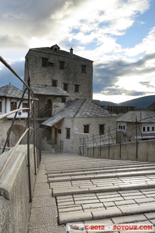 Mostar - Stari Most
Mots-clés: BIH BjeluÅ¡ine Bosnie HerzÃ©govine Federation of Bosnia and Herzegovina geo:lat=43.33726832 geo:lon=17.81506148 geotagged Pont patrimoine unesco Stari most