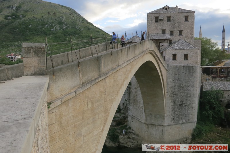 Mostar - Stari Most
Mots-clés: BIH BjeluÅ¡ine Bosnie HerzÃ©govine Federation of Bosnia and Herzegovina geo:lat=43.33745970 geo:lon=17.81525838 geotagged Pont patrimoine unesco Stari most