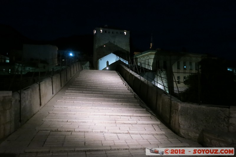 Mostar by night - Stari Most
Mots-clés: BIH BjeluÅ¡ine Bosnie HerzÃ©govine Federation of Bosnia and Herzegovina geo:lat=43.33726803 geo:lon=17.81480246 geotagged Nuit patrimoine unesco Pont Stari most