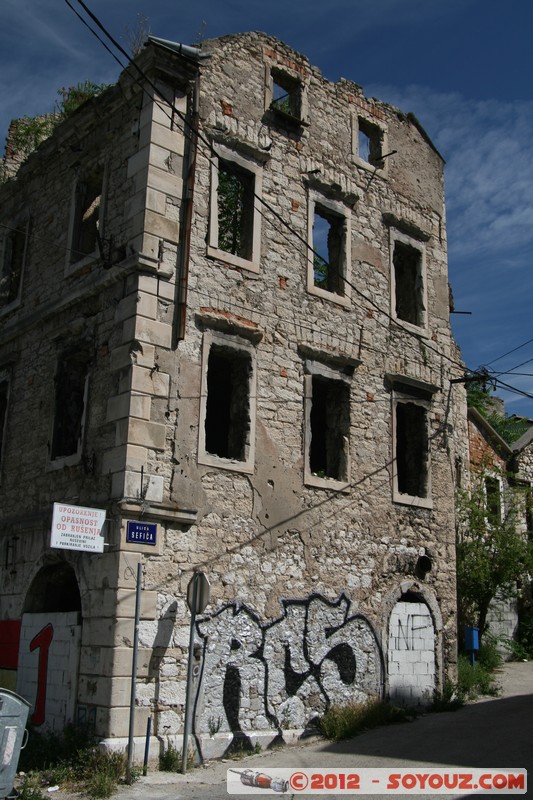 Mostar - Ulica Marsala Tita
Mots-clés: BIH BjeluÅ¡ine Bosnie HerzÃ©govine Federation of Bosnia and Herzegovina geo:lat=43.33642167 geo:lon=17.81627833 geotagged Ruines