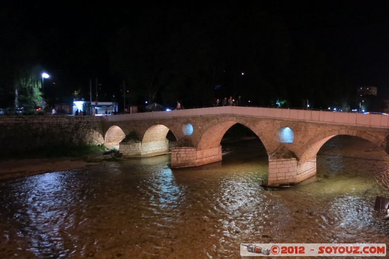 Sarajevo by night - Latin Bridge
Mots-clés: BIH Bosnie HerzÃ©govine Federation of Bosnia and Herzegovina geo:lat=43.85786062 geo:lon=18.42926146 geotagged Hrid Nuit Pont