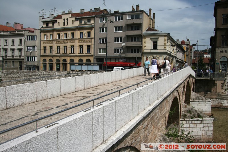 Sarajevo - Latin Bridge
Mots-clés: BIH Bosnie HerzÃ©govine Federation of Bosnia and Herzegovina geo:lat=43.85751452 geo:lon=18.42906848 geotagged Hrid Bistrik Latin Bridge Pont