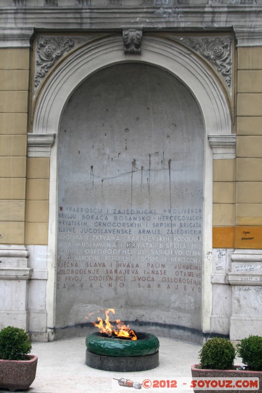 Sarajevo - Eternal fire (partisan army memorial)
Mots-clés: BIH Bosnie HerzÃ©govine Federation of Bosnia and Herzegovina geo:lat=43.85881910 geo:lon=18.42177846 geotagged Lipe Eternal fire