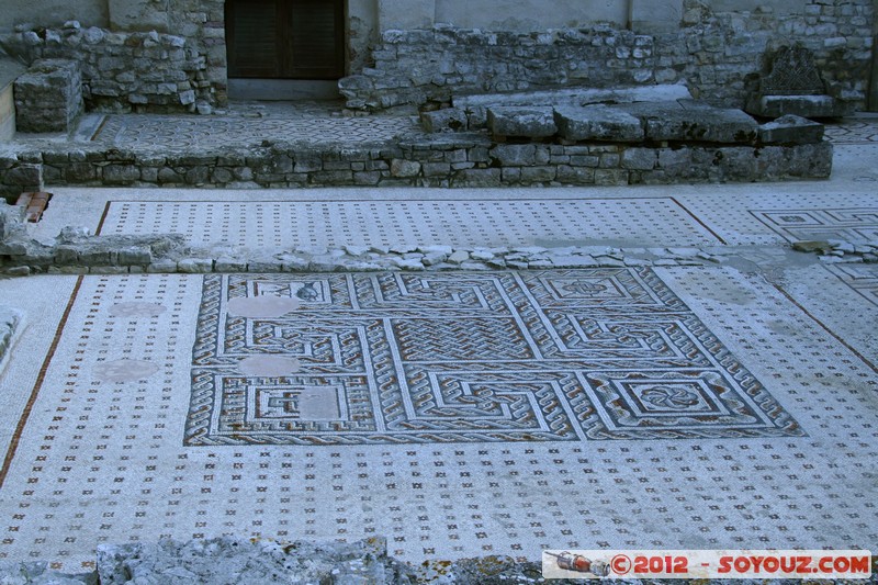 Porec - Euphrasian Basilica - Mosaic
Mots-clés: Croatie geo:lat=45.22881578 geo:lon=13.59352578 geotagged HRV Istarska Pore Eglise Monastere patrimoine unesco Mosaique