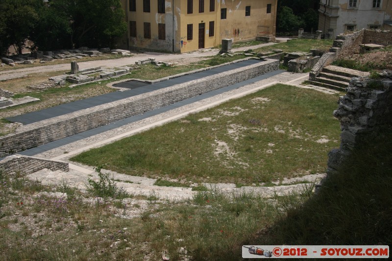 Pula - Roman Theatre
Mots-clés: Croatie geo:lat=44.87034957 geo:lon=13.84653788 geotagged HRV Istarska Pula Romain Ruines