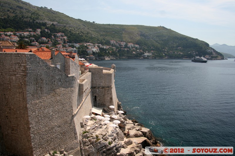 Dubrovnik - Walk on the city walls
Mots-clés: Bosanka Croatie DubrovaÄ�ko-Neretvanska geo:lat=42.63892647 geo:lon=18.10959060 geotagged HRV Pile medieval patrimoine unesco chateau mer