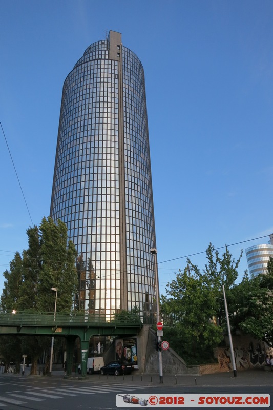 Zagreb - Cibona Tower
Mots-clés: Britanski trg Croatie geo:lat=45.80361333 geo:lon=15.96268333 geotagged Gornji Ä�ehi HRV ZagrebaÄ�ka Cibona Tower