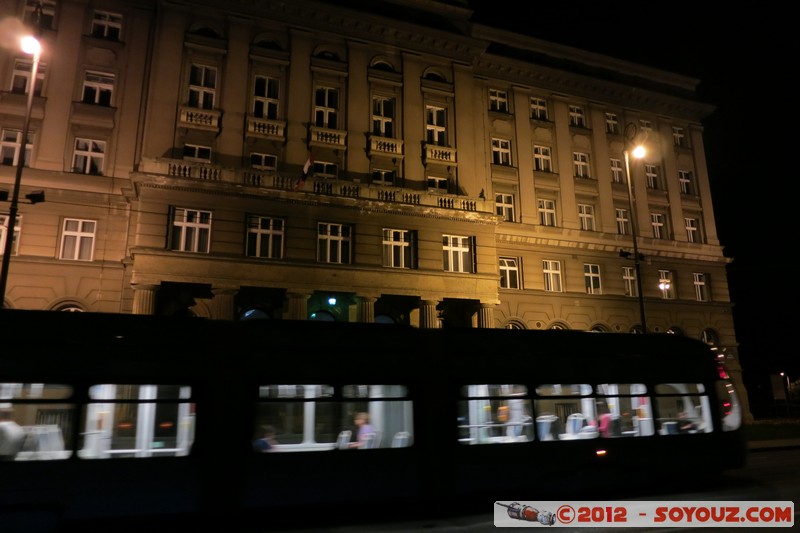 Zagreb by night - Tramvaj (Tramway)
Mots-clés: Croatie geo:lat=45.80558375 geo:lon=15.97508458 geotagged Gornji Ä�ehi HRV Zagreb - Centar ZagrebaÄ�ka Nuit Tramway