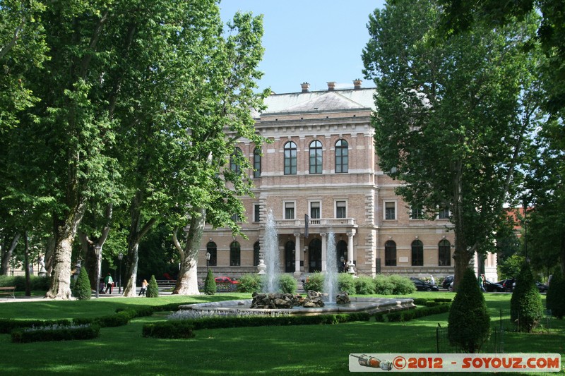 Zagreb - palaca HAZU
Mots-clés: Croatie geo:lat=45.81036318 geo:lon=15.97790288 geotagged Gornji Ä�ehi HRV Zagreb - Centar ZagrebaÄ�ka Park Zrinjevac