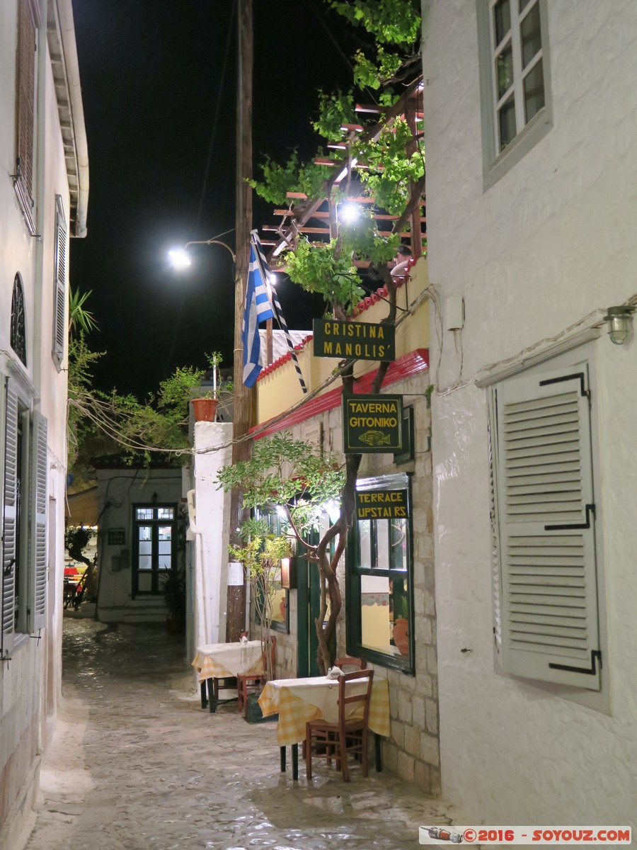 Hydra by Night - Taverna Gitoniko
Mots-clés: Ermioni GRC Grèce dra Saronic Islands Hydra Nuit Taverna Gitoniko Restaurants