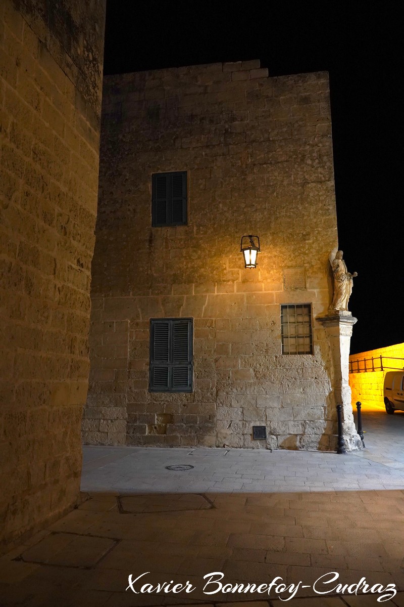 L-Imdina by Night - Triq Is Sur
Mots-clés: geo:lat=35.88718454 geo:lon=14.40354958 geotagged L-Imdina Malte Mdina MLT Malta Nuit Triq Is Sur