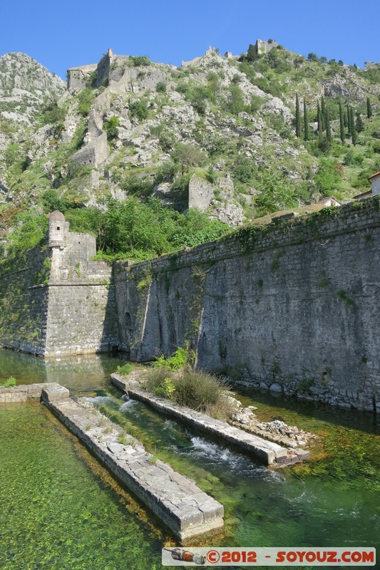 Kotor Fortress - Ramparts
Mots-clés: geo:lat=42.42645444 geo:lon=18.77218111 geotagged Kotor MNE MontÃ©nÃ©gro OpÅ¡tina Kotor Montenegro patrimoine unesco Riviere