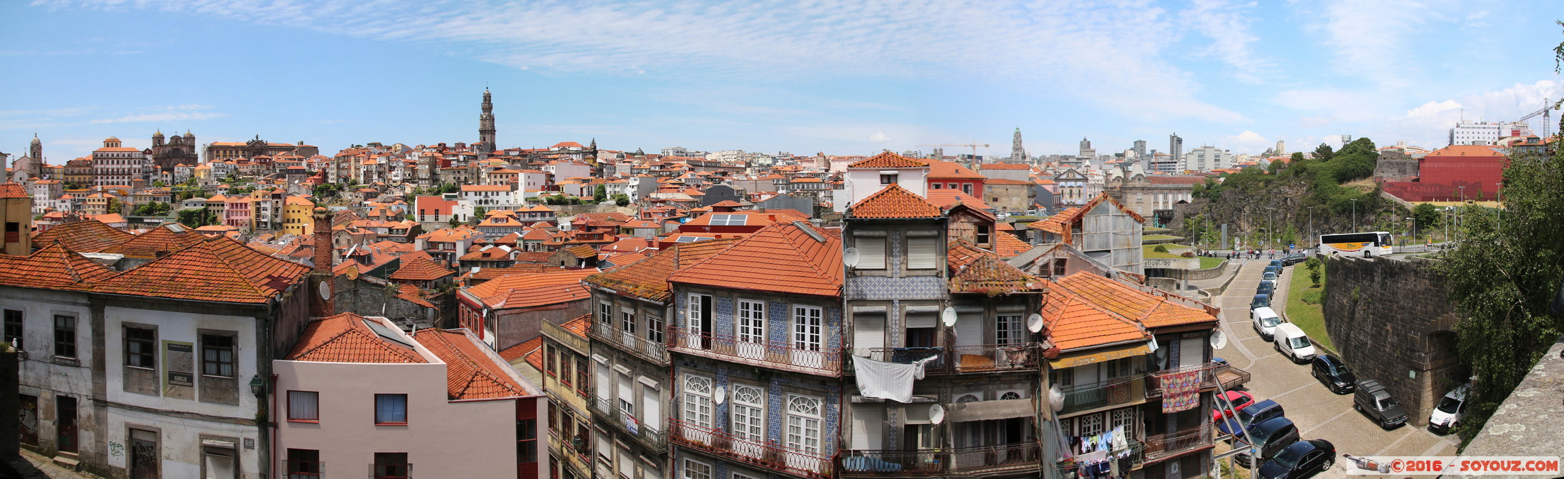 Porto - Bairro Sé - panorama
Mots-clés: geo:lat=41.14304059 geo:lon=-8.61138151 geotagged Porto Portugal PRT S panorama