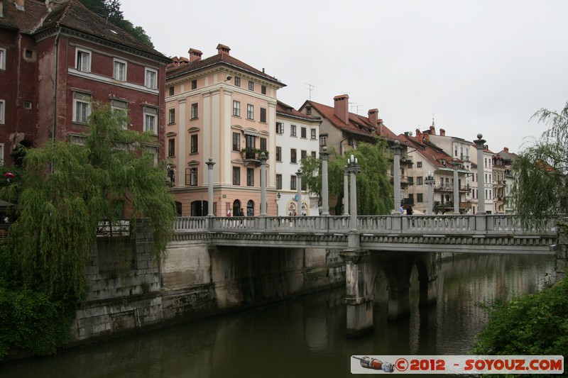 Ljubljana - Hnbarjevo nabrezje - Cevljarski most
Mots-clés: geo:lat=46.04873505 geo:lon=14.50535463 geotagged Ljubljana SlovÃ¨nie SVN Slovenie Pont