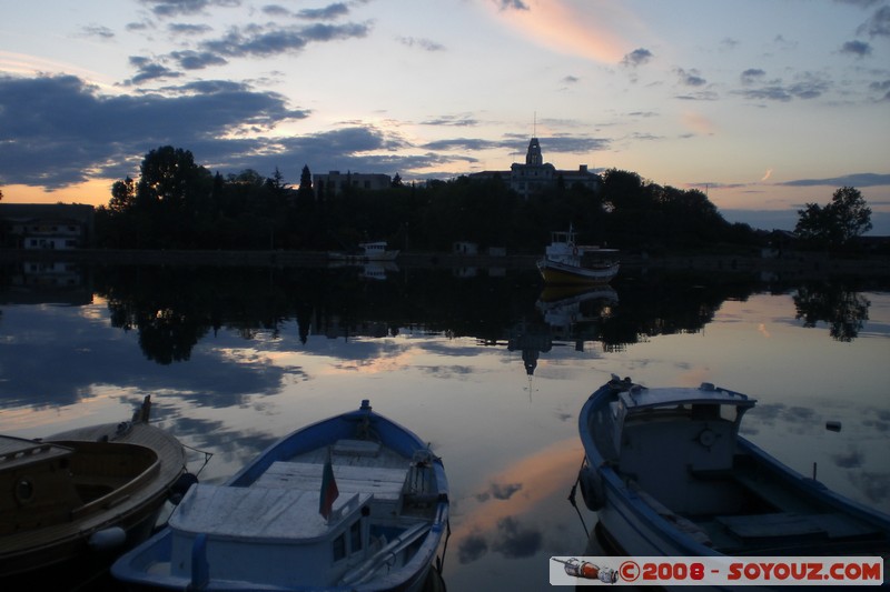 Sozopol - Sunset
Mots-clés: sunset mer bateau