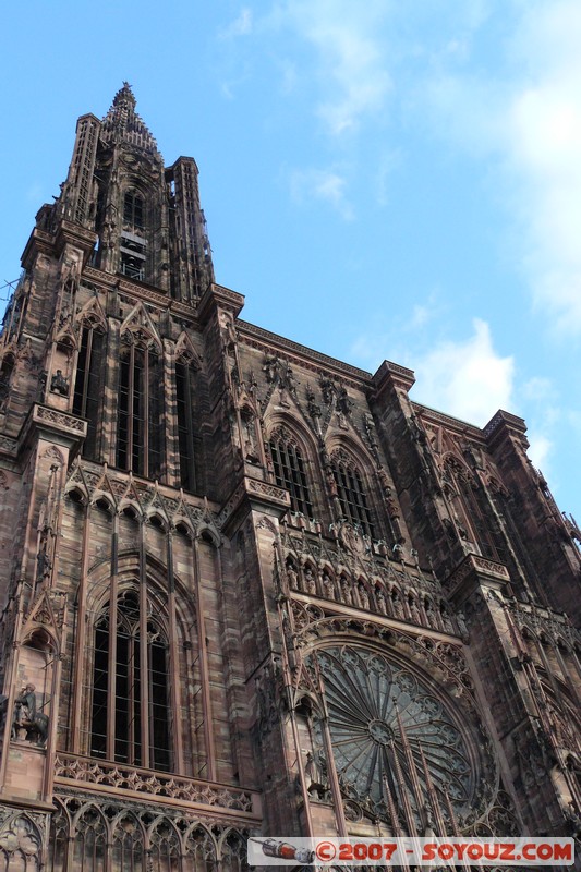 Cathedrale de Strasbourg
Rue Merciere, 67000 Strasbourg, France
Mots-clés: Eglise