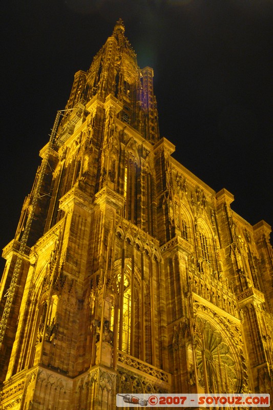 Cathedrale de Strasbourg
Place du Chateau, 67000 Strasbourg, France
Mots-clés: Nuit Eglise