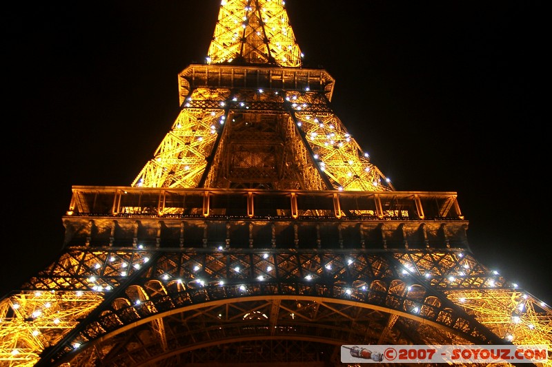 Tour Eiffel by night
