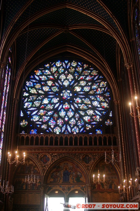 Sainte Chapelle - vitraux
Mots-clés: Eglise Vitrail