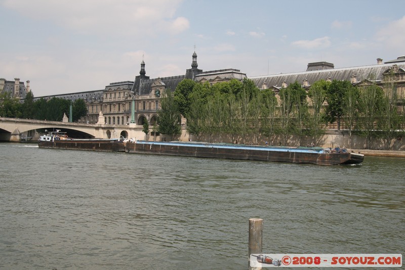Paris - Musee du Louvre et peniche
Quai Malaquais, 75006 6?me Arrondissement Paris, Paris, France
Mots-clés: bateau
