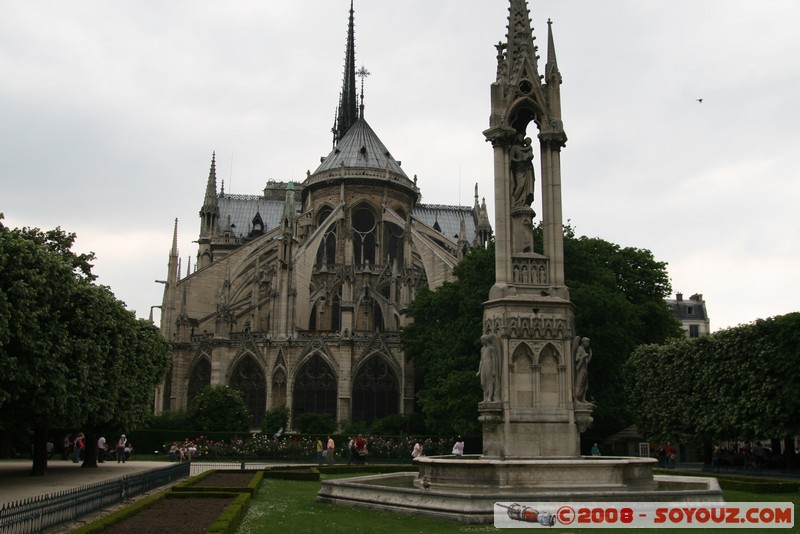 Notre-Dame de Paris
Rue du Clo?tre Notre Dame, 75004 Paris, Paris, France
Mots-clés: Eglise