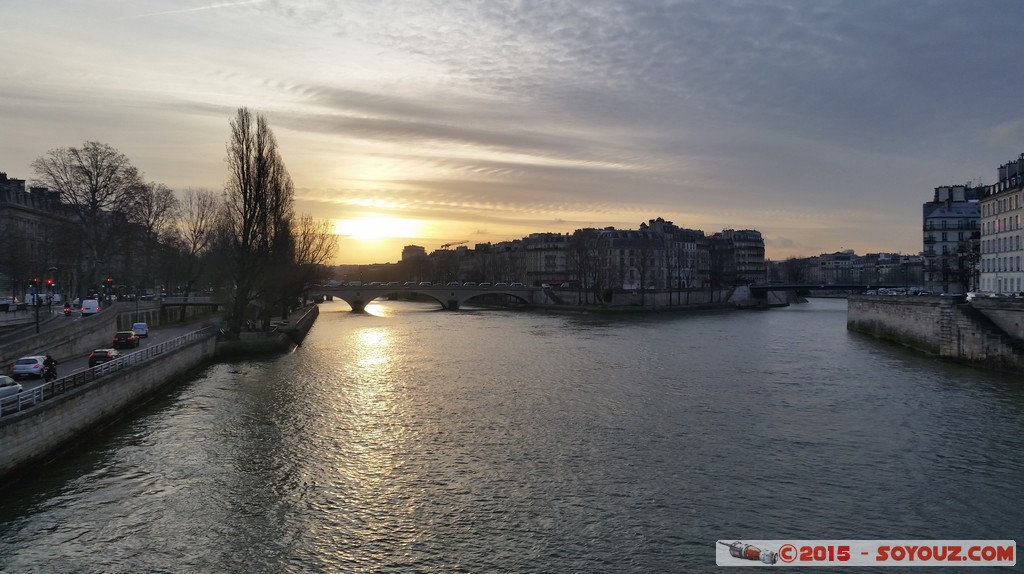 Paris - Quais de Seine au lever du Soleil
Mots-clés: patrimoine unesco Riviere sunset
