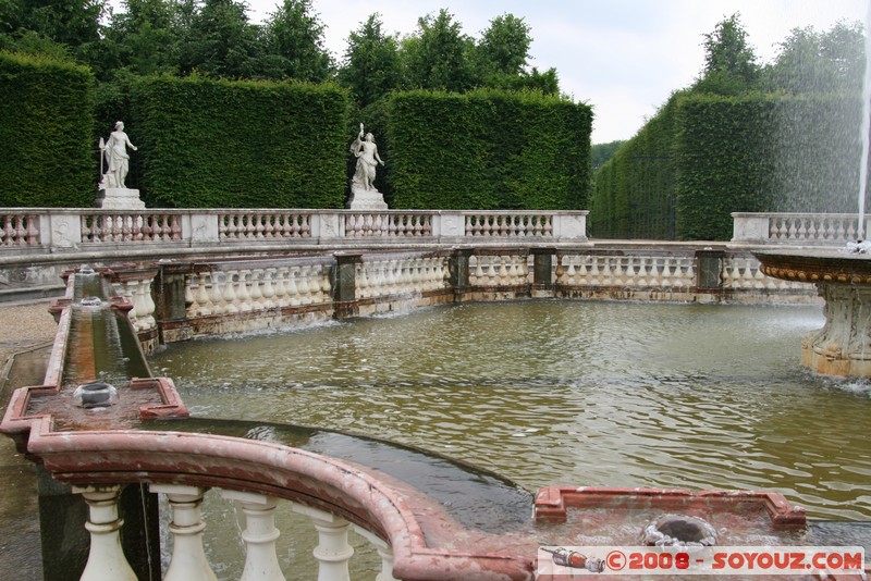 Chateau de Versailles - Bosquet des Domes
Mots-clés: Fontaine patrimoine unesco