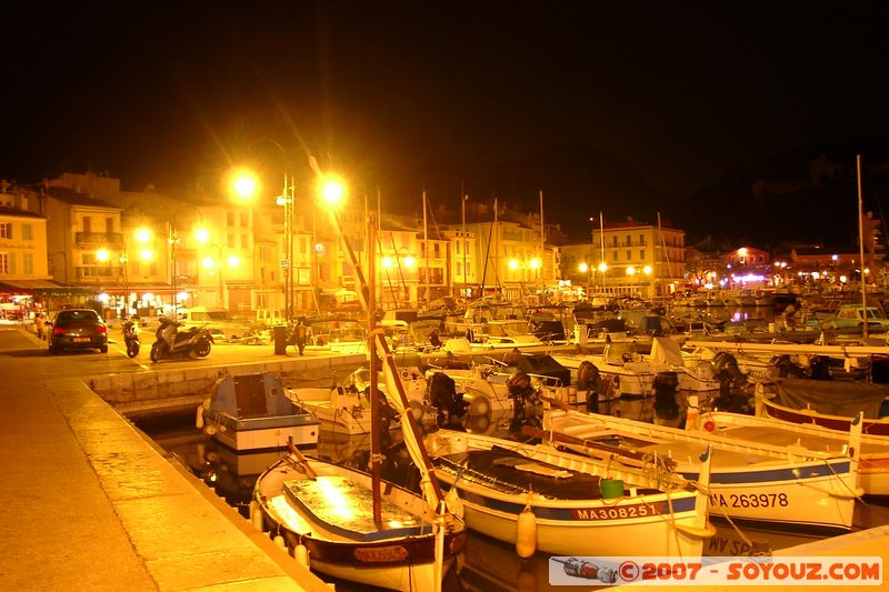 Le port de Cassis
Mots-clés: Nuit Port