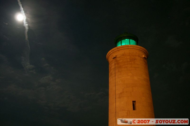 Lune et phare
Mots-clés: Nuit Port