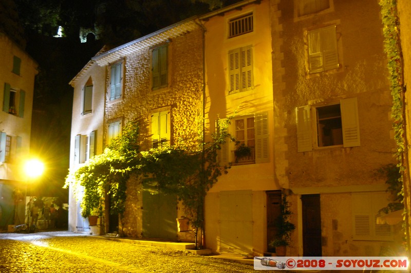 Moustiers-Sainte-Marie
Mots-clés: Nuit