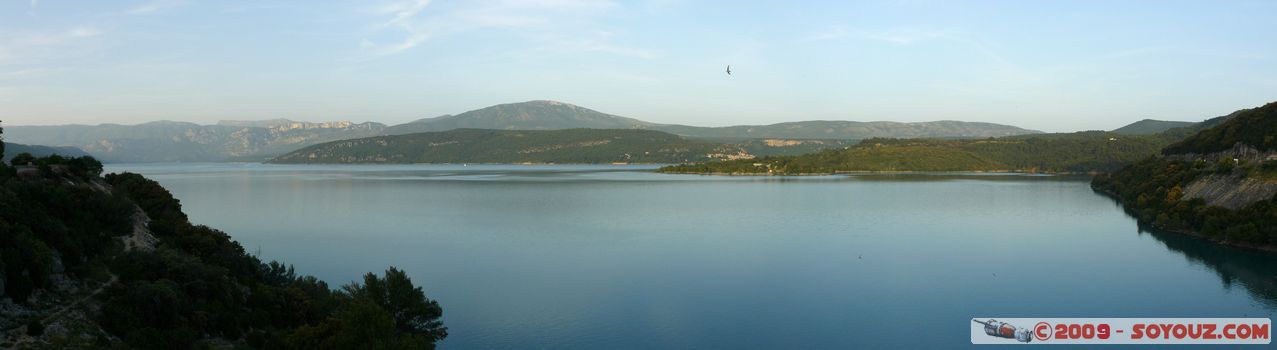 Lac de Sainte-Croix - panorama
Mots-clés: Lac panorama