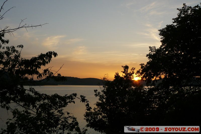 Bauduen - Coucher de Soleil sur le Lac de Sainte-Croix
Mots-clés: sunset