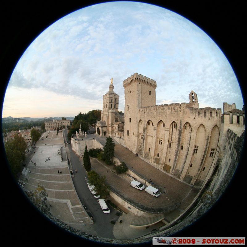 Avignon - Palais des Papes
Mots-clés: Fish eye Eglise chateau patrimoine unesco