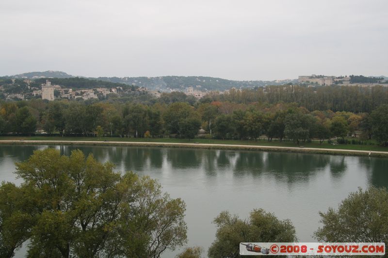 Avignon - vue sur le Rhone

